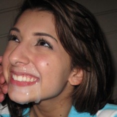 Surprise cumshot for little Lexi Bloom, who takes it!
