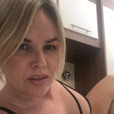 DaringSex Slutty British MILF Starved for Cock