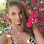 Skinny blonde gets her ass stretched by a BBC